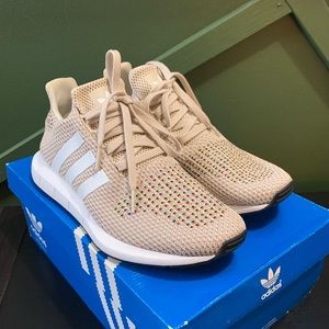 Adidas Originals Women's Swift Run Shoes